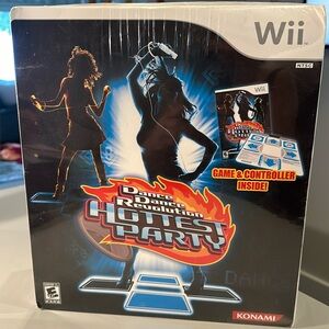 Konami WII Dance Dance Revolution Hottest Party